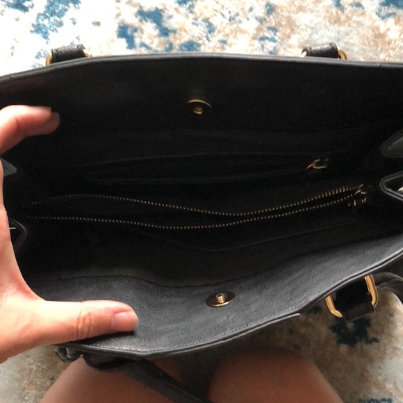 BCBG handbag - Picture 5 of 7